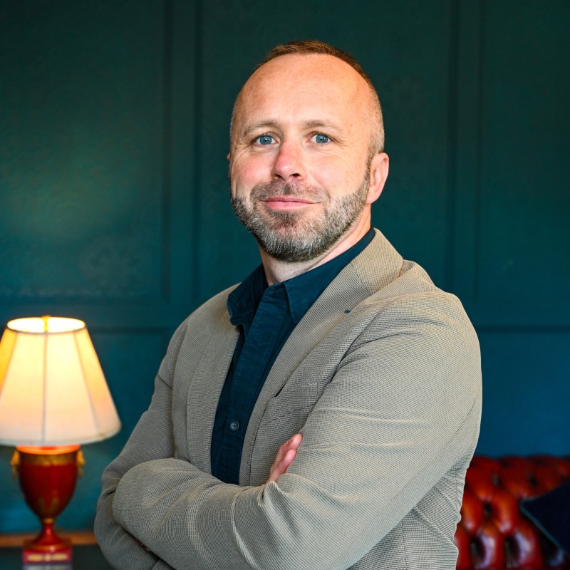 Headshot of Diarmuid Thoma