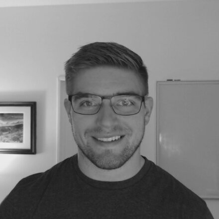 Headshot of Ethan Smith