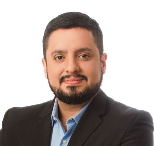 Headshot of Gustavo Fernandez