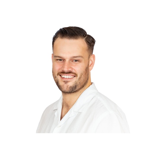 Headshot of James Fry